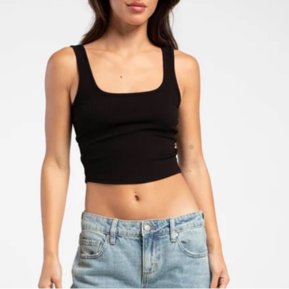 Black Ribbed Tank Top - Picture 3 of 5